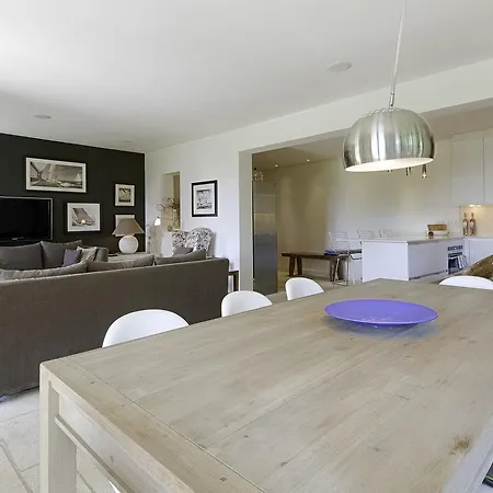 Azul Villa