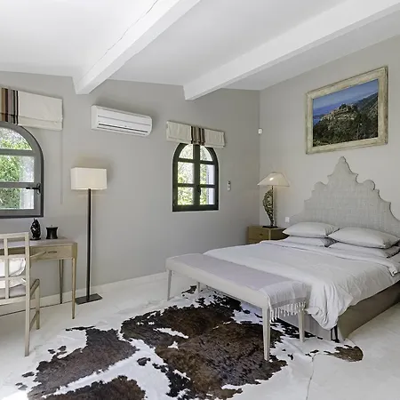 Azul Villa